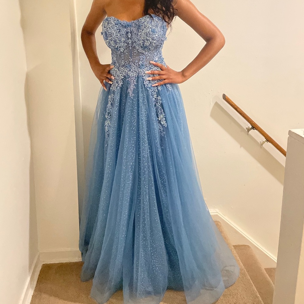 PROM DRESS
